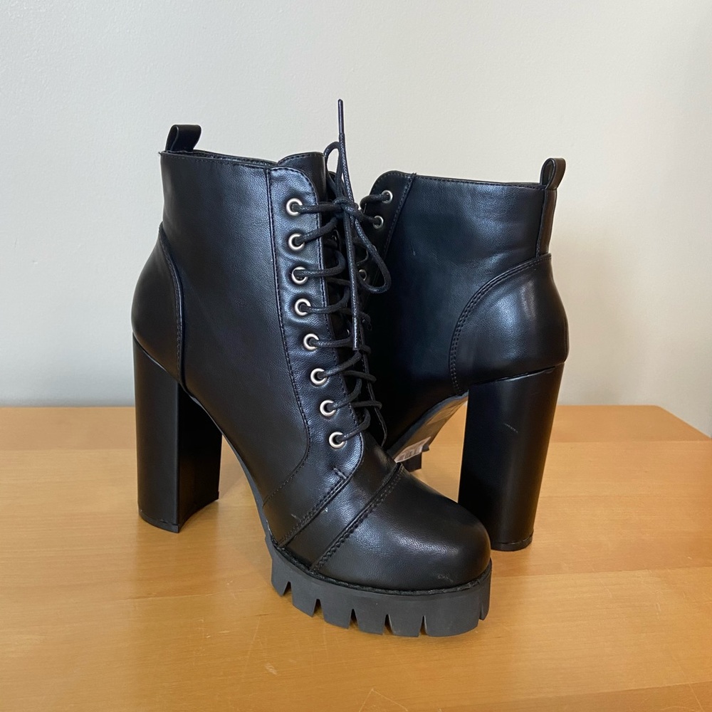 Windsor Harlow Heeled Combat Boots